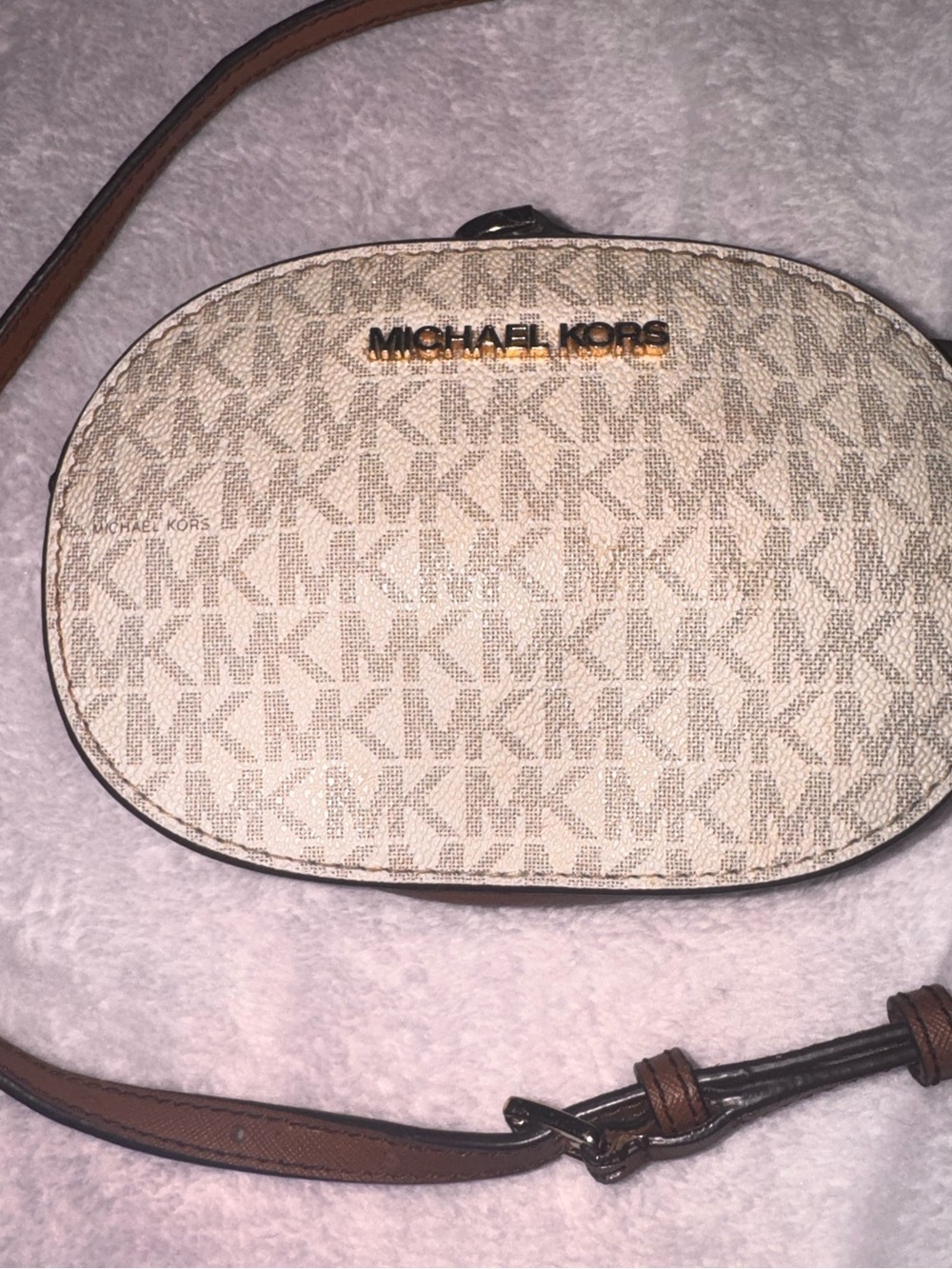 Michael Kors vanilla logo small oval purse